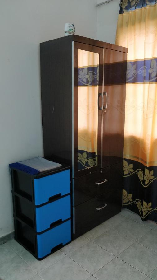 Homestay Budget Lenggong Kampong Ulu Jepai Exterior foto